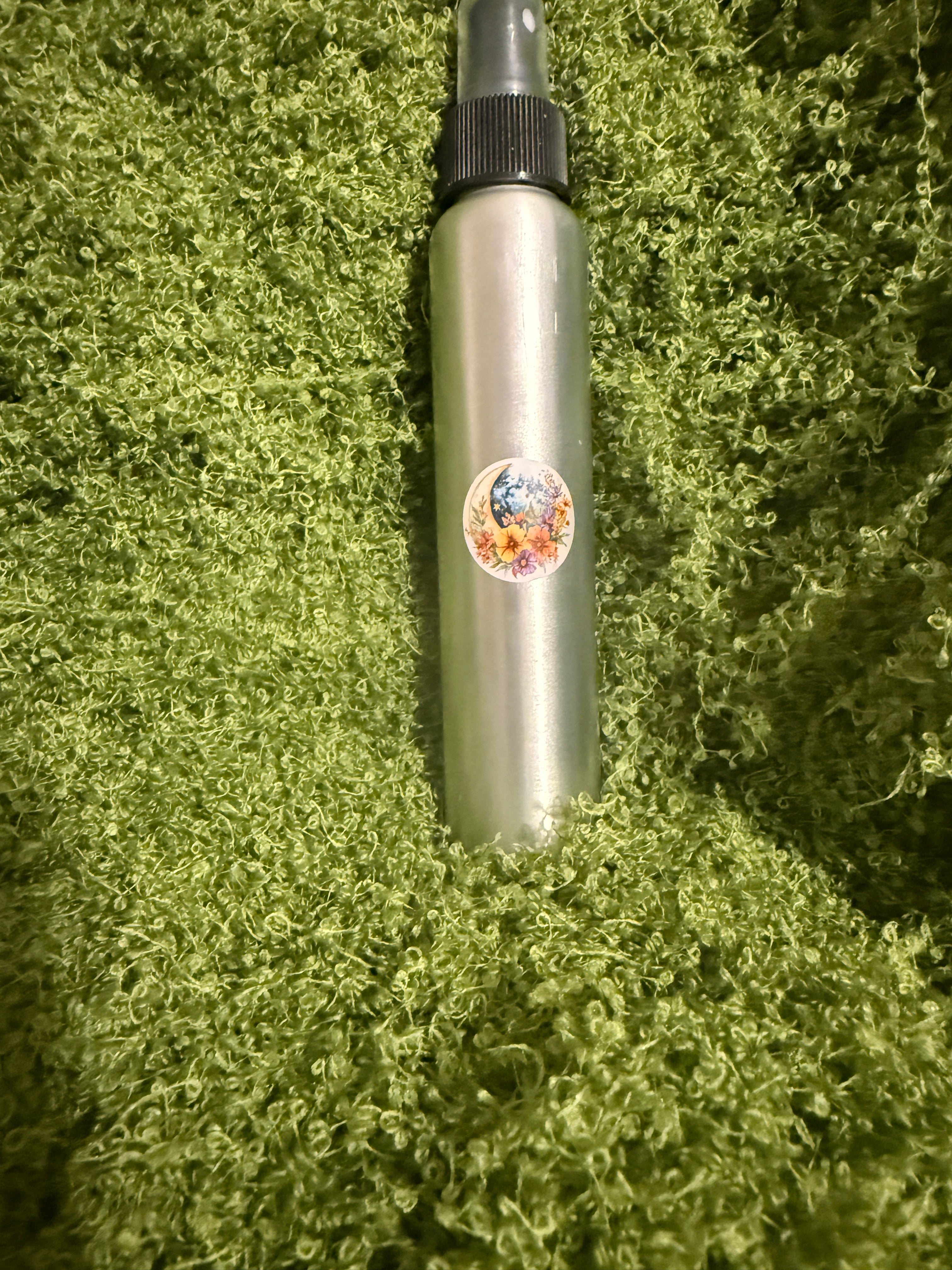 Moonlit Hex Odor Eliminating Spray 4oz
